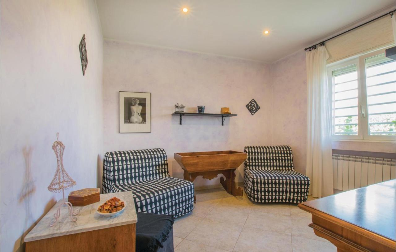 Awesome Apartment In Bari With Wifi Eksteriør bilde