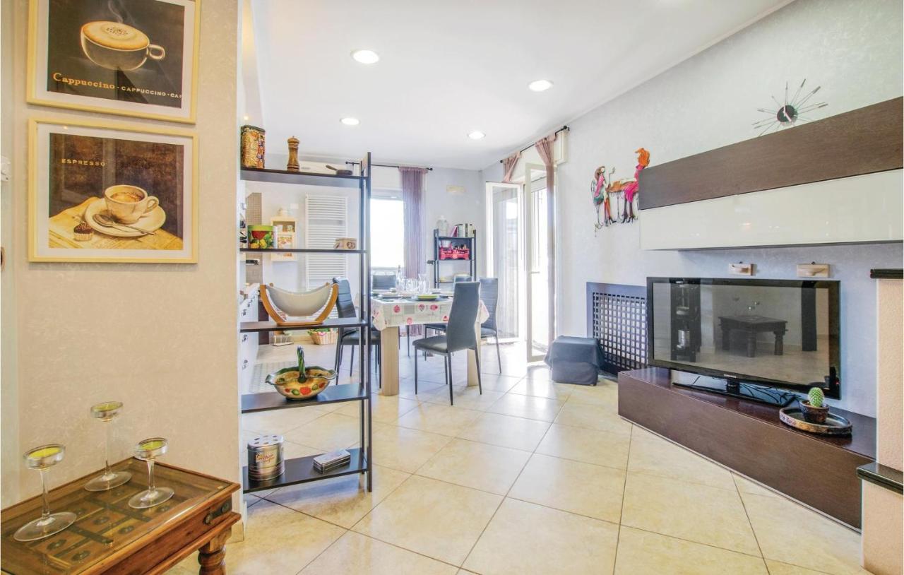 Awesome Apartment In Bari With Wifi Eksteriør bilde